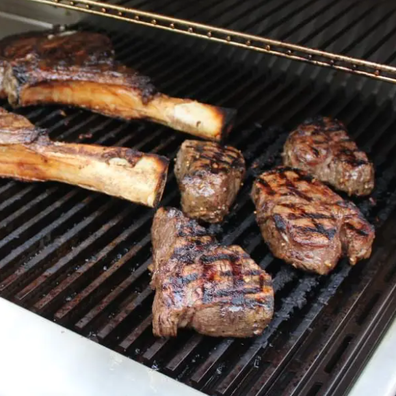 ProFire Professional - 36" 66,000 BTU Grill, 714 Sq. In. Cooking Area (Overall Dimensions 36W x 10H x 24 1/2D) w/SearMagic